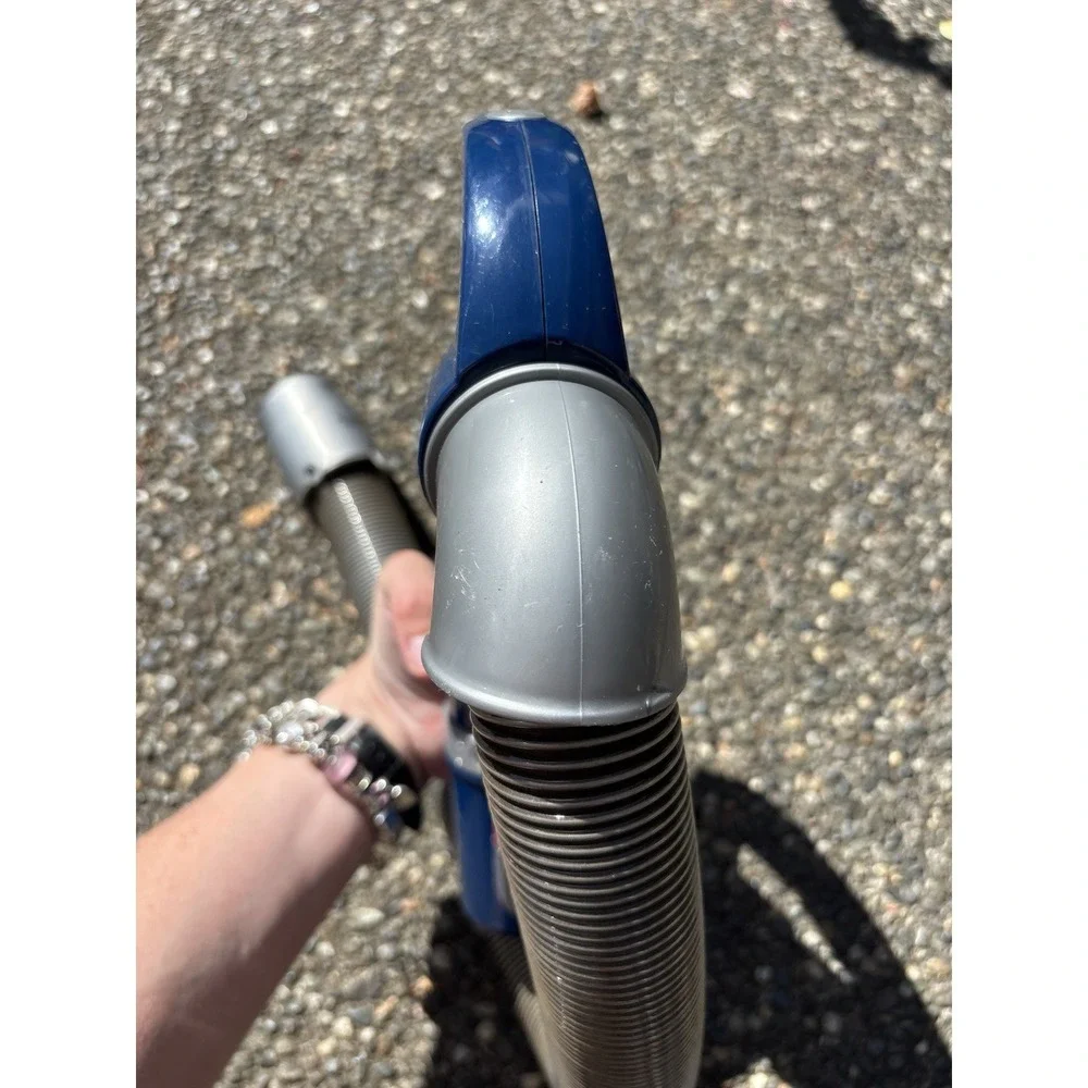 Genuine Shark NV360 UV440 NV360K UV550 HANDLE WITH HOSE TUBE ASSEMBLY Blue